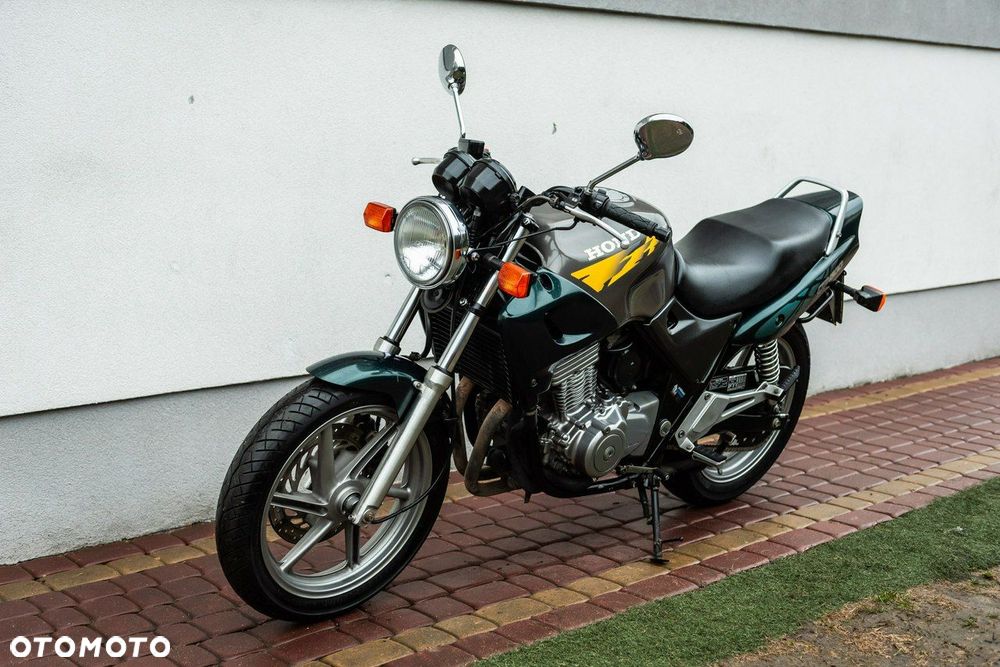 Honda CB - 8
