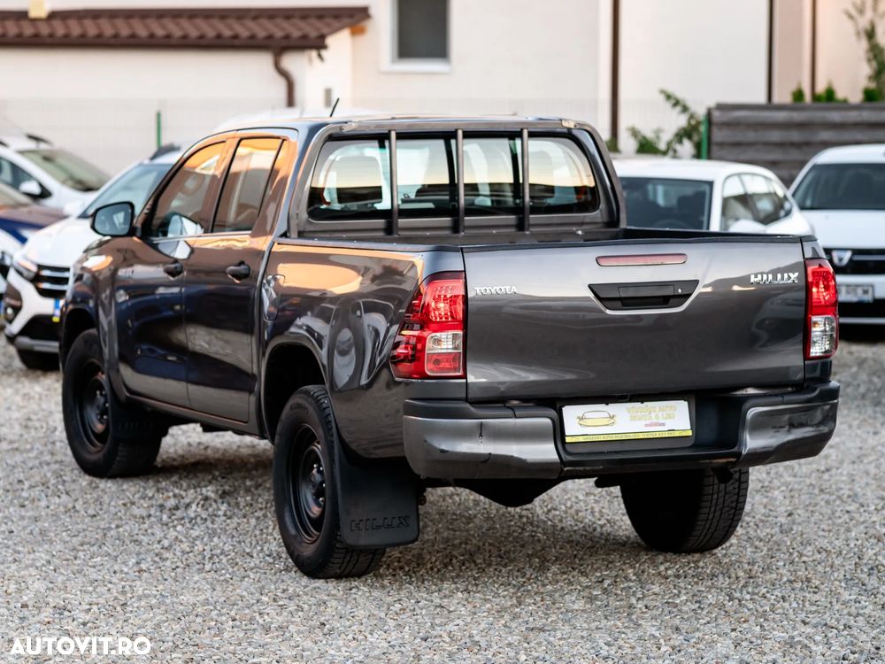 Toyota Hilux - 9