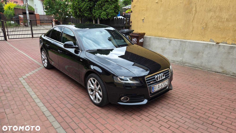Audi A4 Limousine - 1