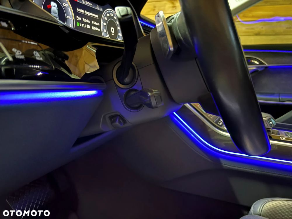 Audi A8 L 60 TFSI e Quattro Tiptronic - 34
