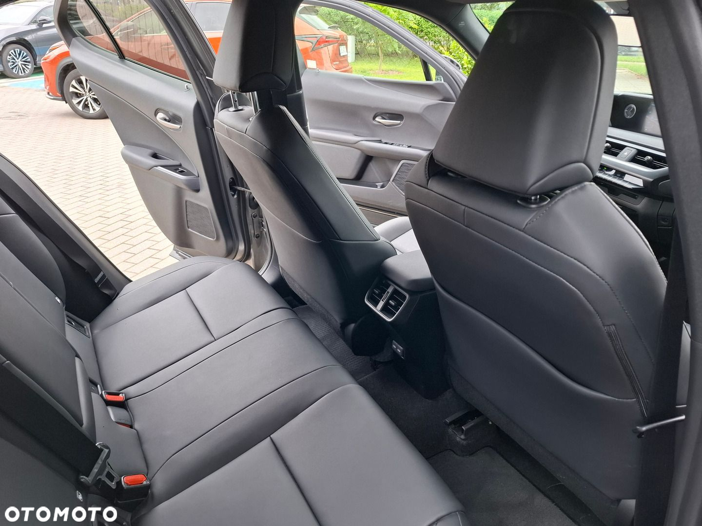 Lexus UX 250h GPF F Impression 2WD - 23