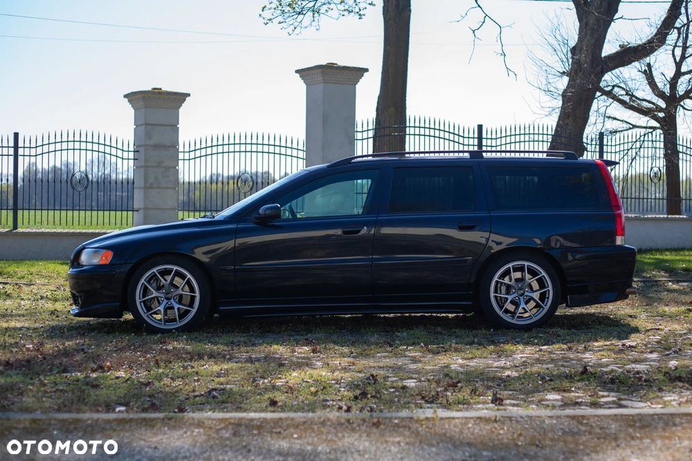 Volvo V70 R - 2