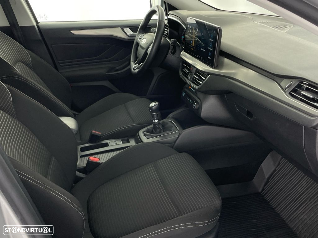 Ford Focus SW 1.0 EcoBoost Titanium - 23