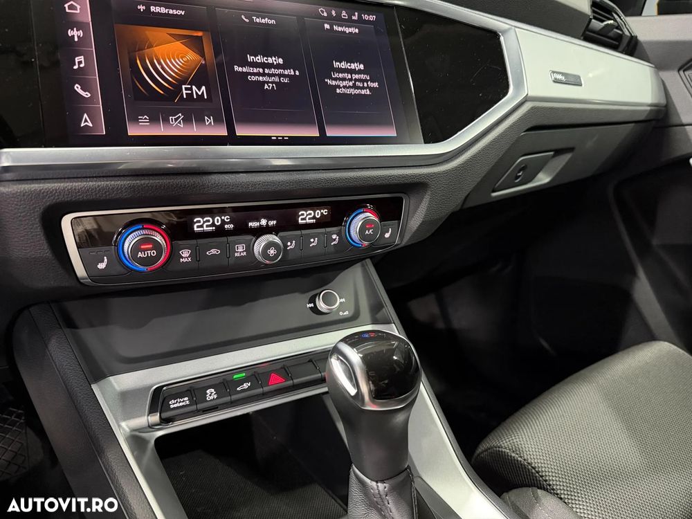 Audi Q3 45 TFSIe S tronic - 12