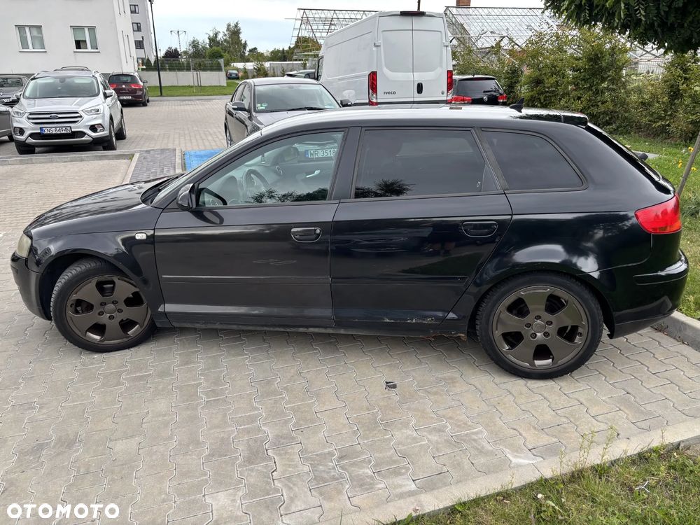 Audi A3 Sportback 1.6 FSI Ambiente - 4