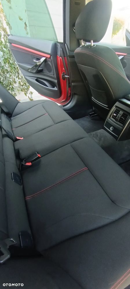 BMW Seria 3 318d Sport Line - 13