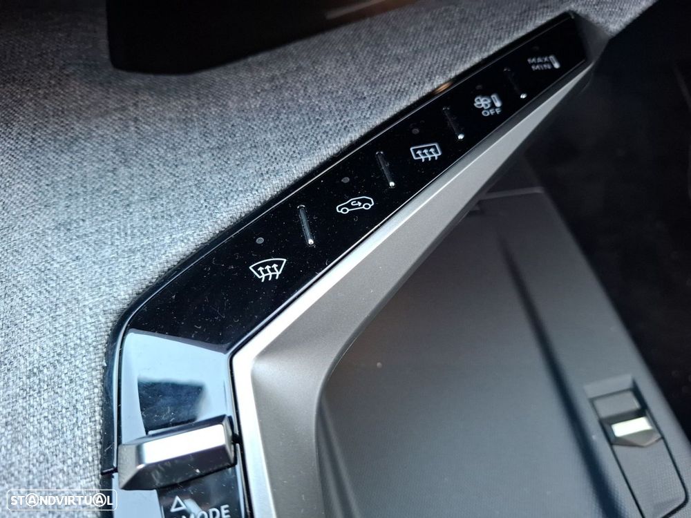 Peugeot 3008 1.2 Hybrid GT e-DCS6 - 17