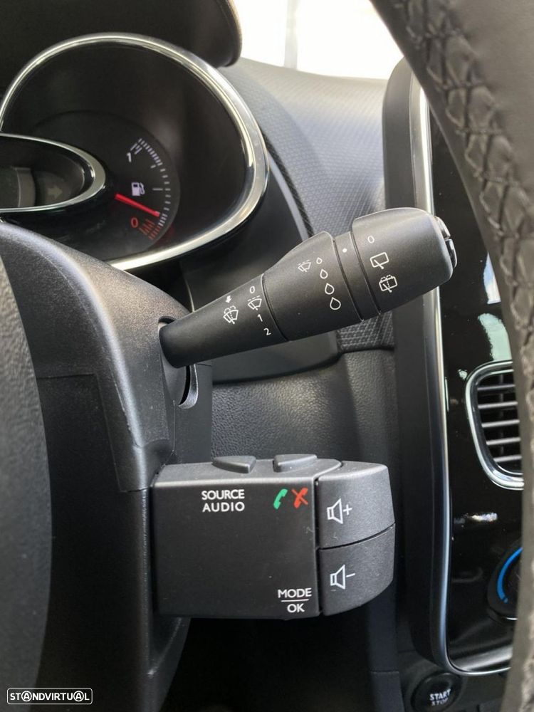 Renault Clio 1.5 dCi Limited - 12