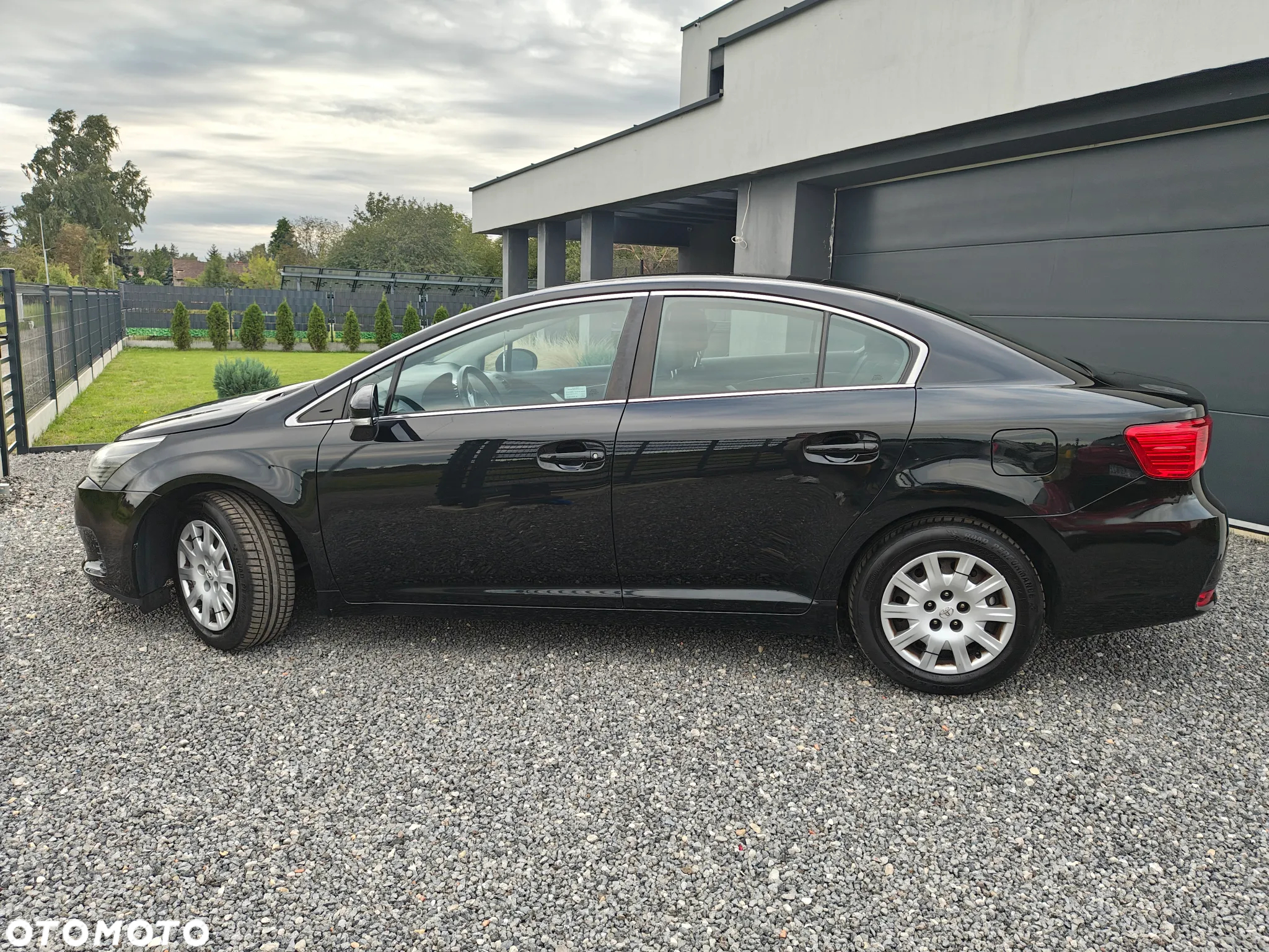Toyota Avensis 1.6 Luna - 10