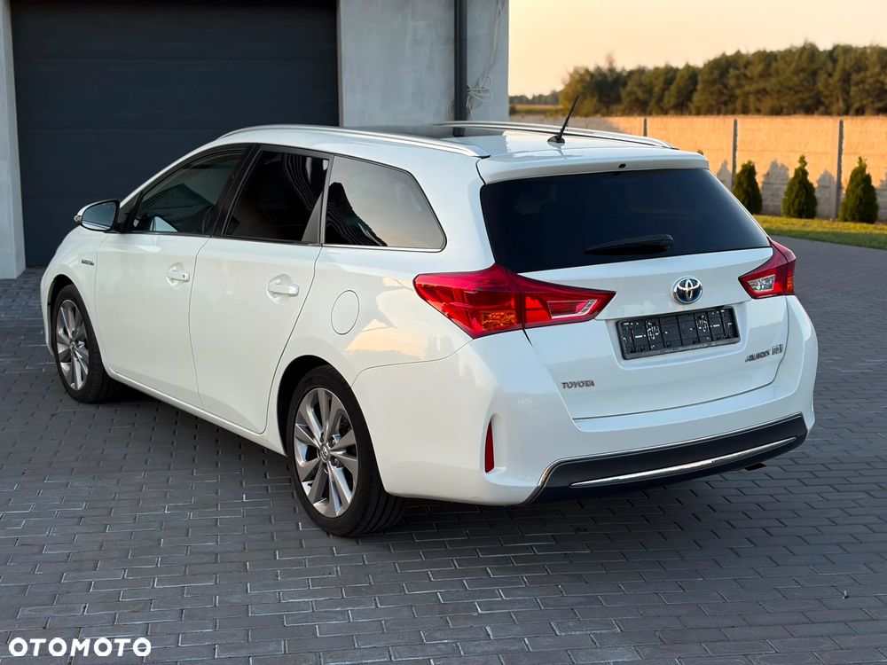 Toyota Auris 1.8 HSD Luna - 6