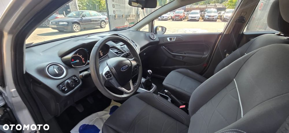 Ford Fiesta 1.25 Platinium X - 32