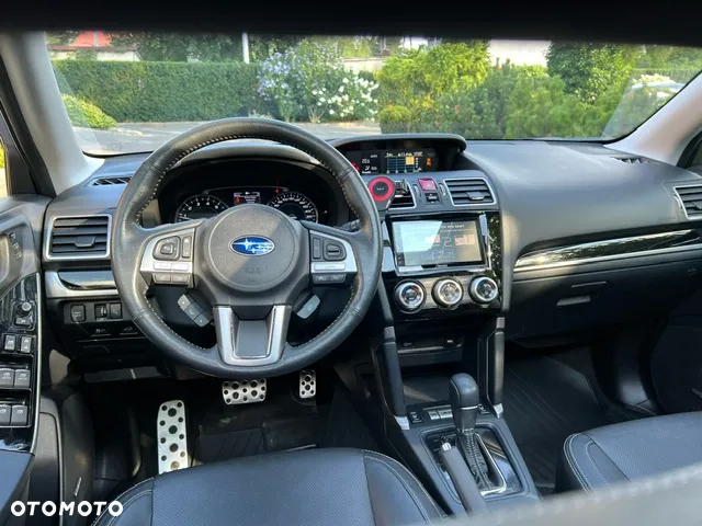 Subaru Forester 2.0 XT Platinum Lineartronic - 2