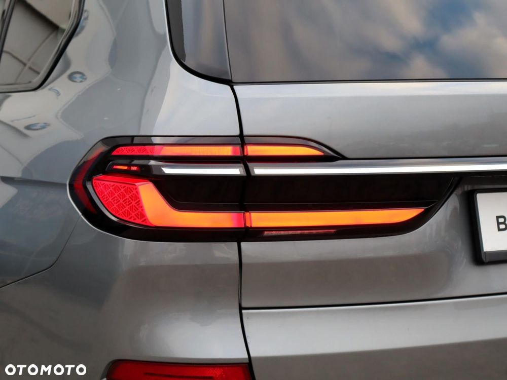 BMW X7 - 26