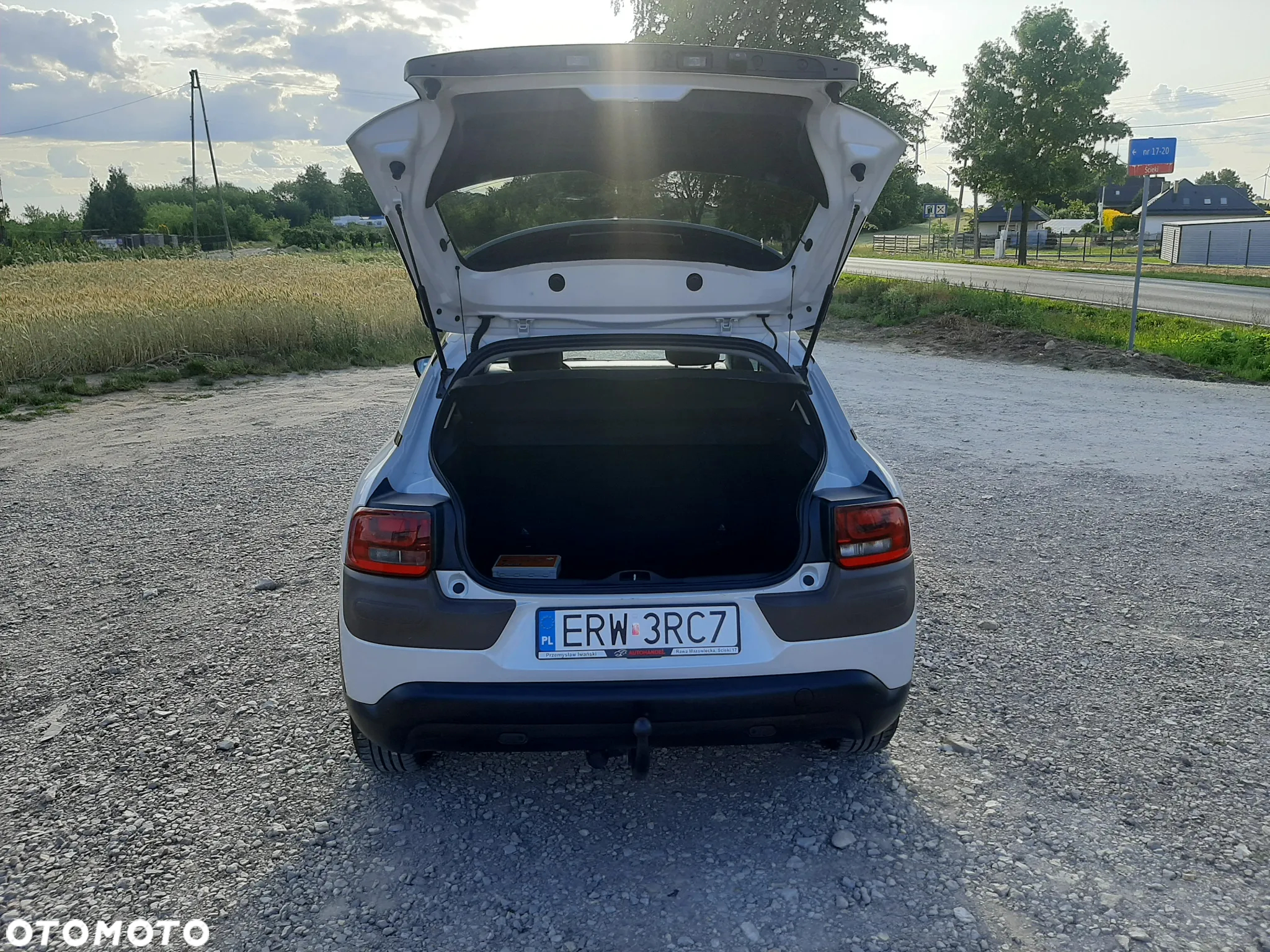 Citroën C4 Cactus 1.6 BlueHDi Live - 12
