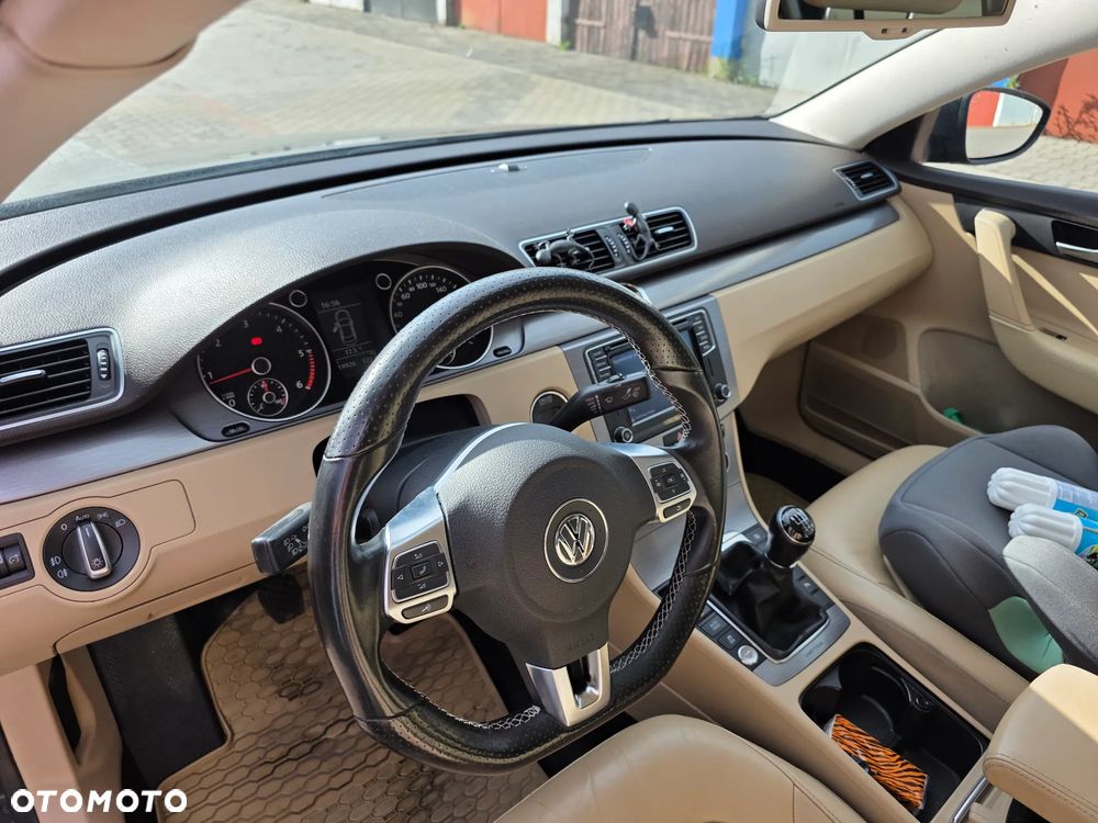 Volkswagen Passat 2.0 TDI 4Mot Comfortline - 6
