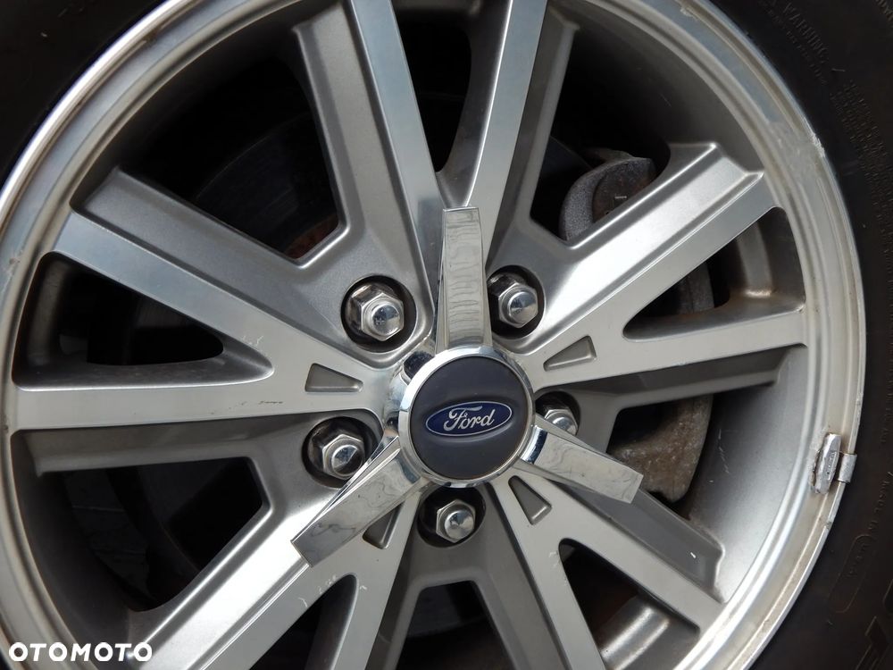 Ford Mustang - 27