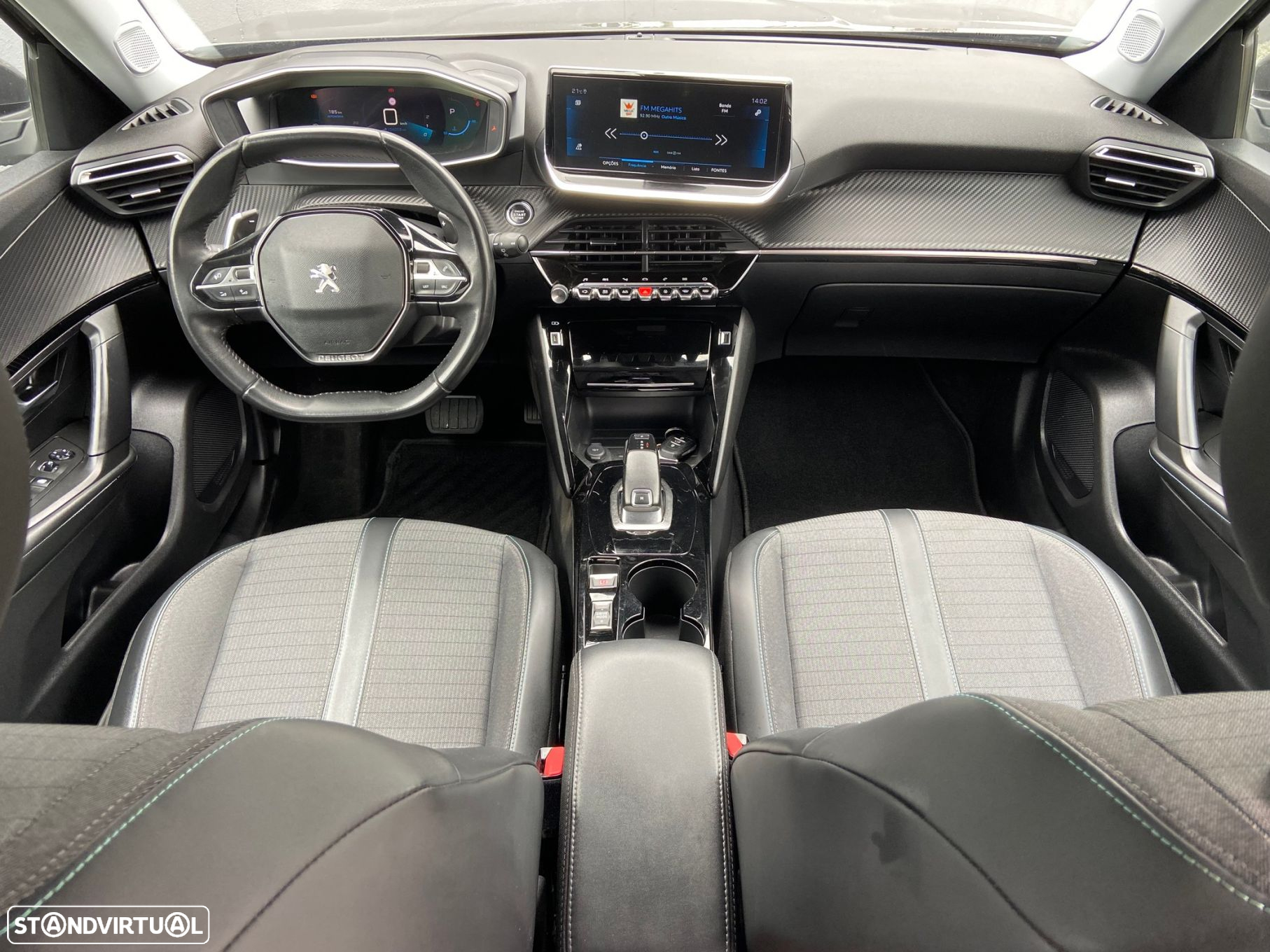 Peugeot 2008 - 8