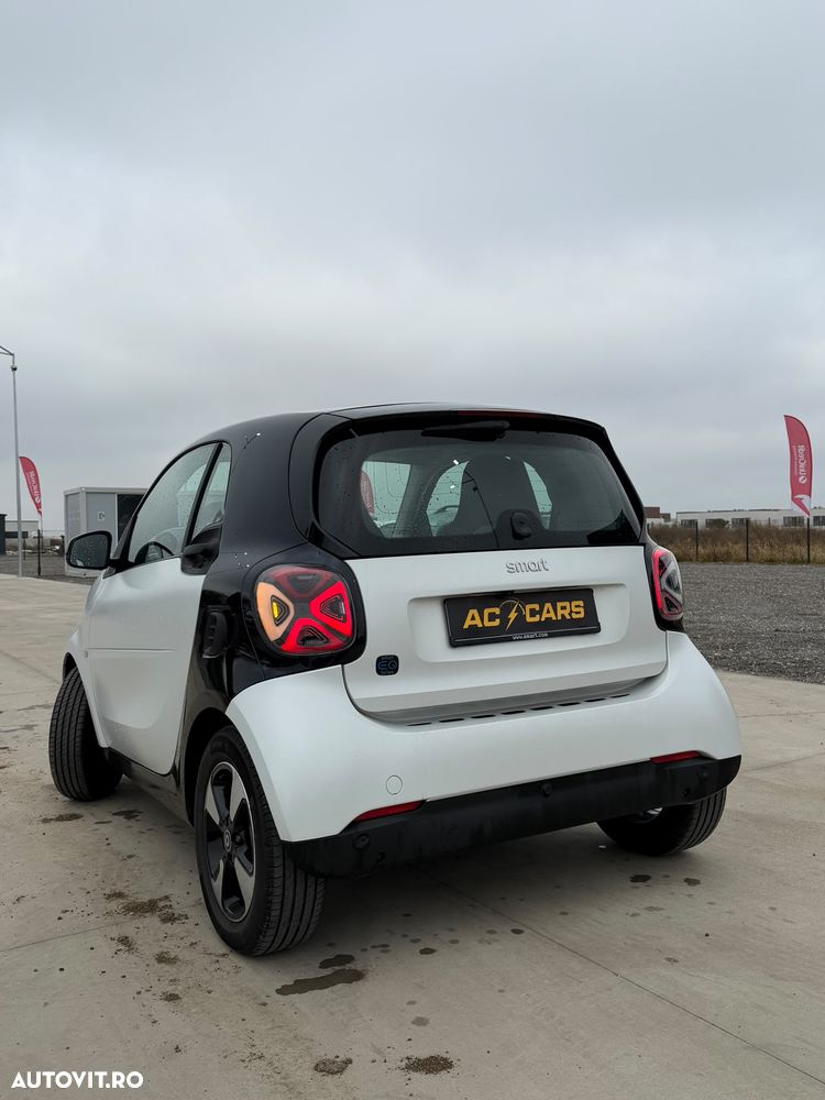 Smart Fortwo EQ - 8