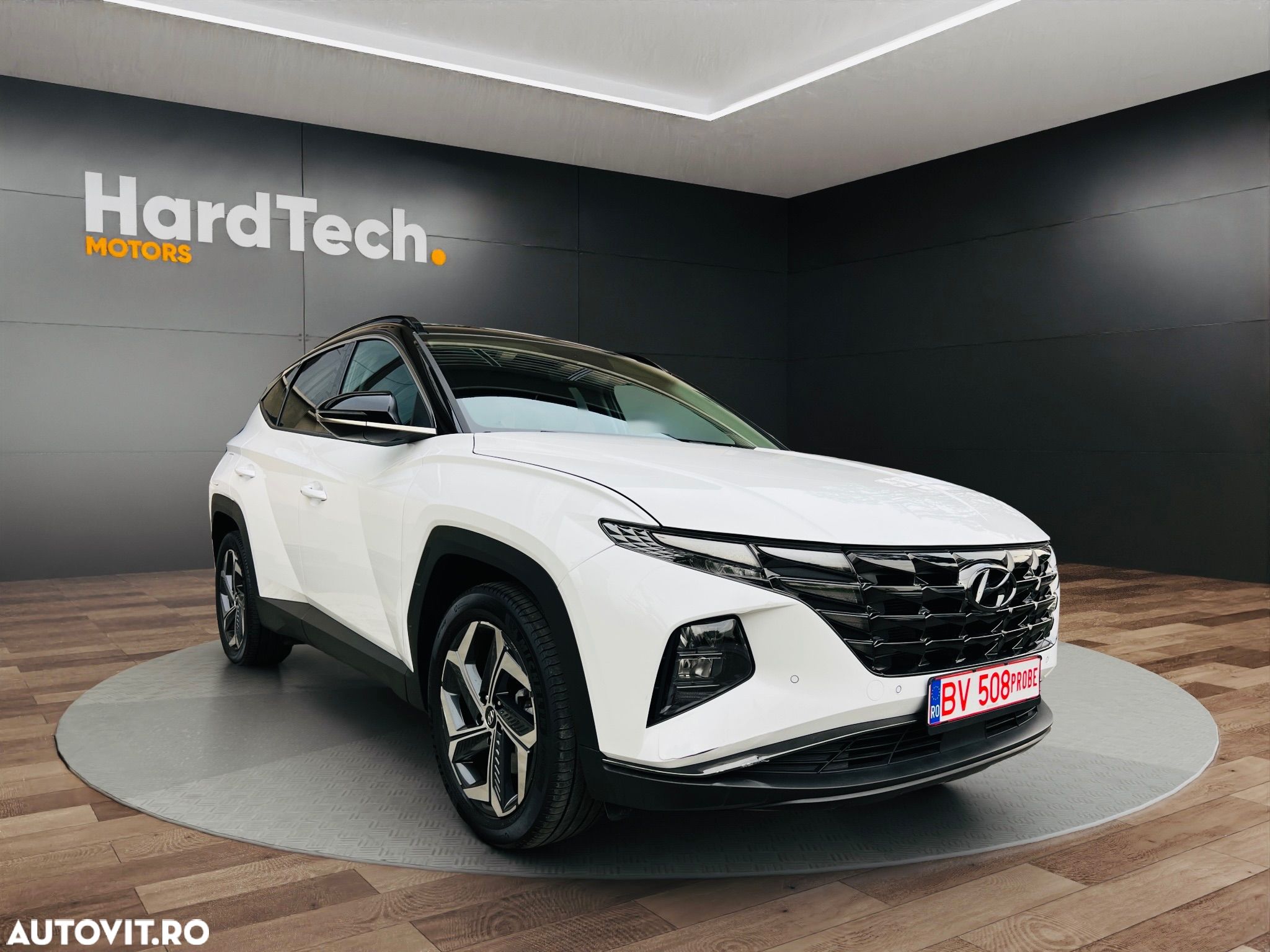 Hyundai Tucson 1.6 T-GDi Plug-in-Hybrid 4WD Trend - 1