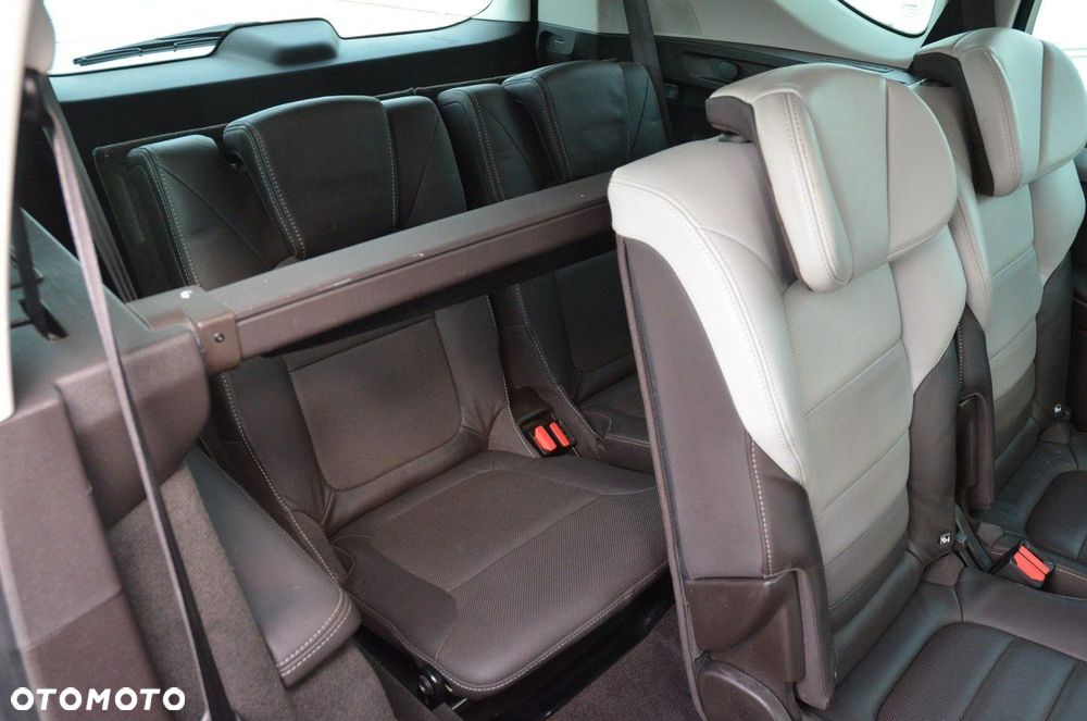 Renault Espace 1.6 dCi Energy Initiale Paris EDC 7os - 39