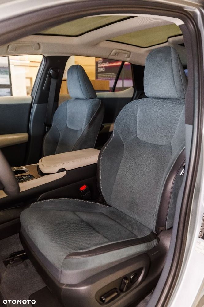 Lexus RZ 450e Omotenashi DIRECT4 - 7