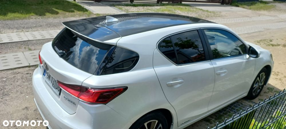 Lexus CT - 4