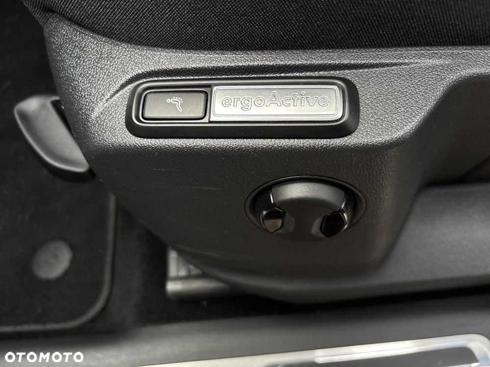 Volkswagen Tiguan 2.0 TDI SCR 4Mot Elegance DSG - 34