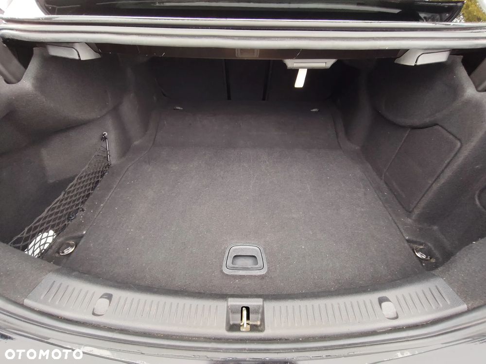 Mercedes-Benz Klasa E 220 d 4-Matic AMG - 17