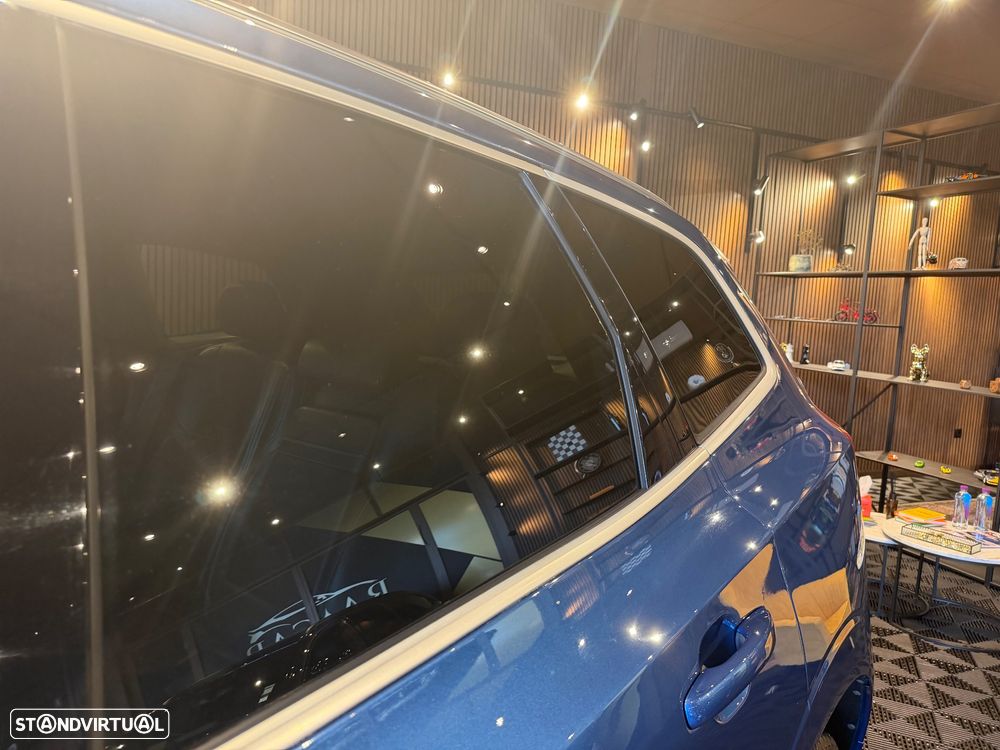 Volvo XC 60 2.0 T8 PHEV R-Design AWD - 18