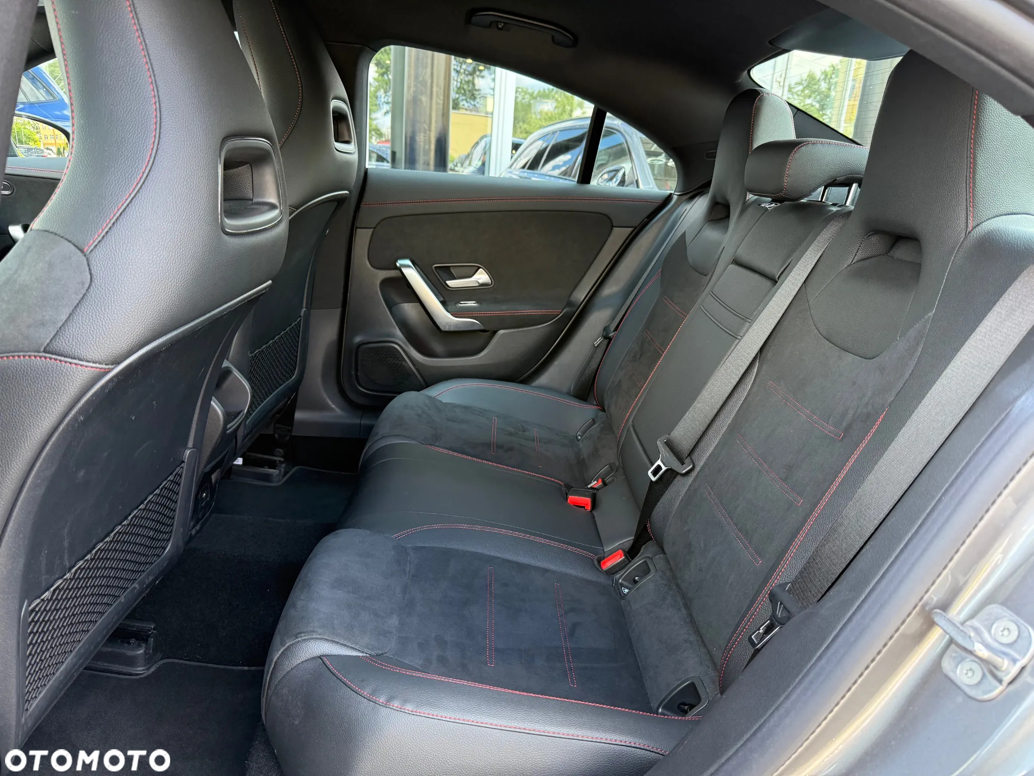 Mercedes-Benz CLA 200 7G-DCT AMG Line Advanced Plus - 13