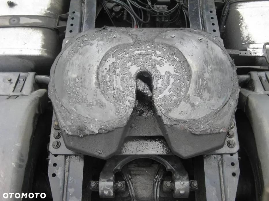 # MAN TGA TGX MERCEDES ACTROS RENAULT PREMIUM MAGNUM VOLVO FH SCANIA DAF XF IVECO STRALIS blacha siodło łapy GF + 15cm 150mm - 1