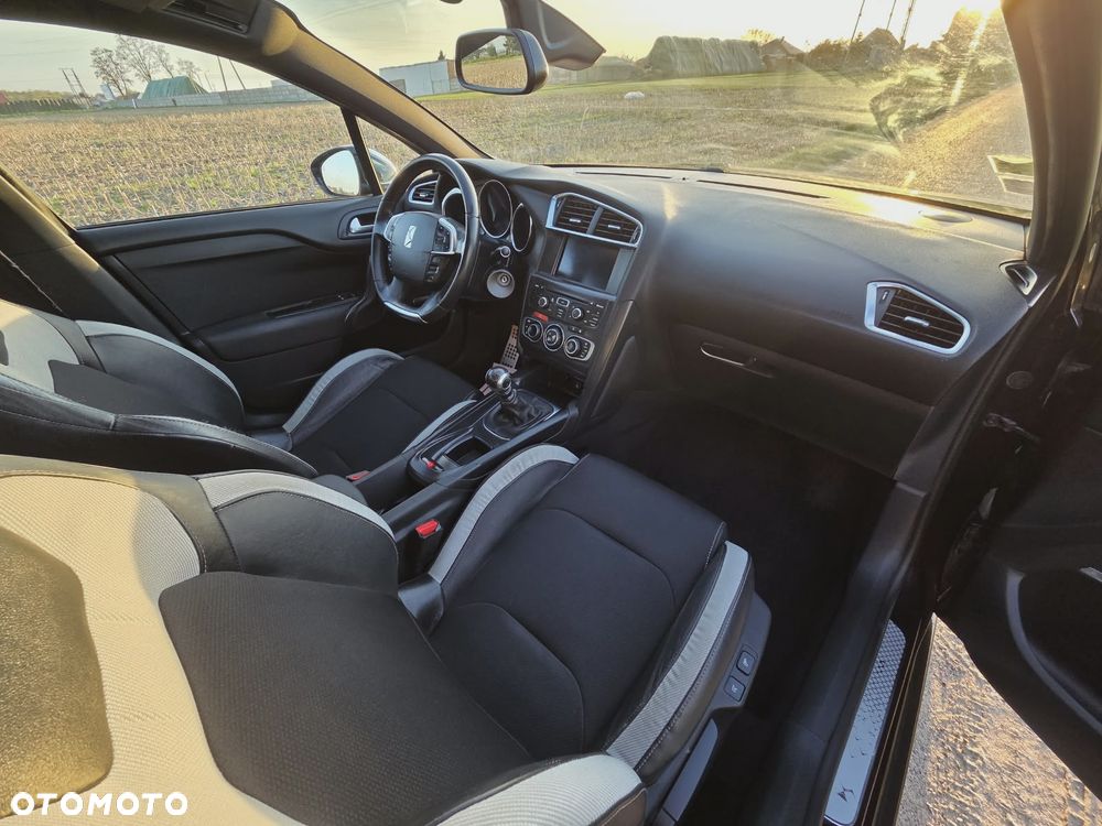 Citroën DS4 BlueHDi 150 S&S Urban Show - 27