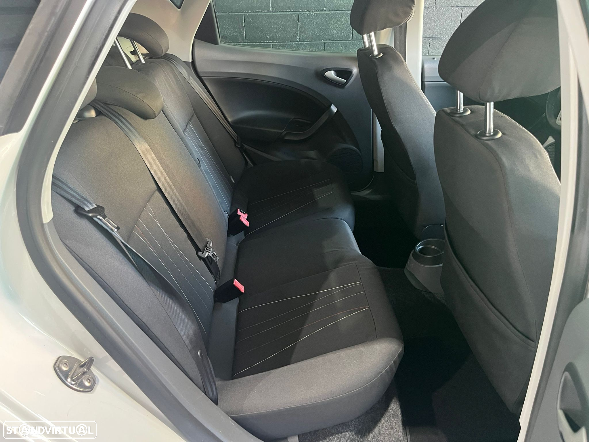 SEAT Ibiza 1.6 TDI Copa Plus DPF - 13