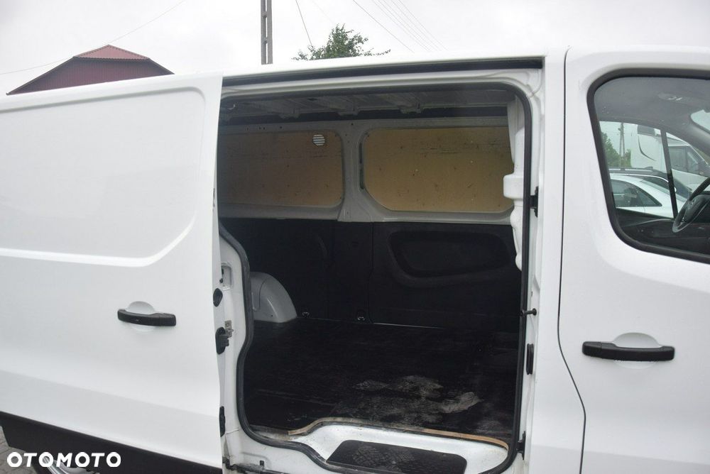 Opel Vivaro - 21