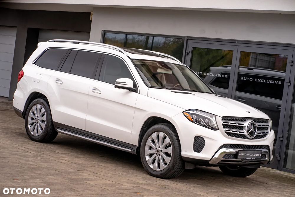 Mercedes-Benz GLS - 12