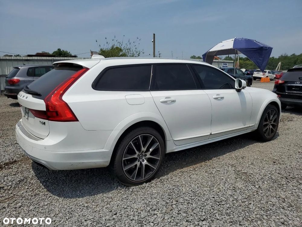 Volvo V90 - 4