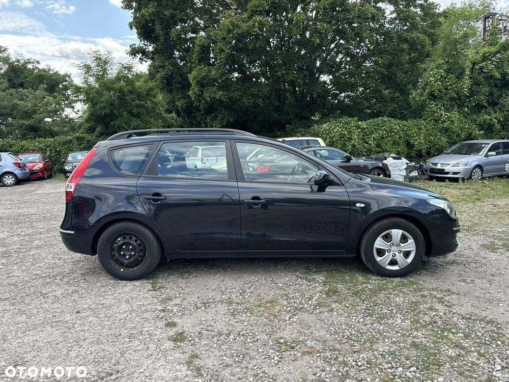 Hyundai i30 i30cw 1.4 FIFA WM Edition - 6