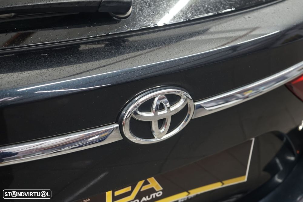 Toyota Avensis Touring Sports 2.0 D-4D Exclusive - 13