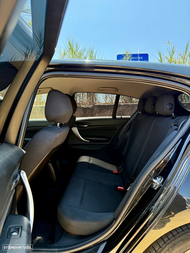 BMW 116 d Aut. Sport Line - 8