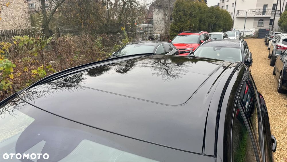 Volvo XC 60 T6 Plug-In Hybrid AWD R-Design - 18