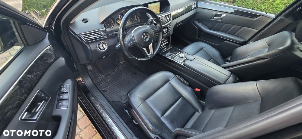 Mercedes-Benz Klasa E 350 CDI DPF 4Matic BlueEFFICIENCY 7G-TRONIC Avantgarde - 3