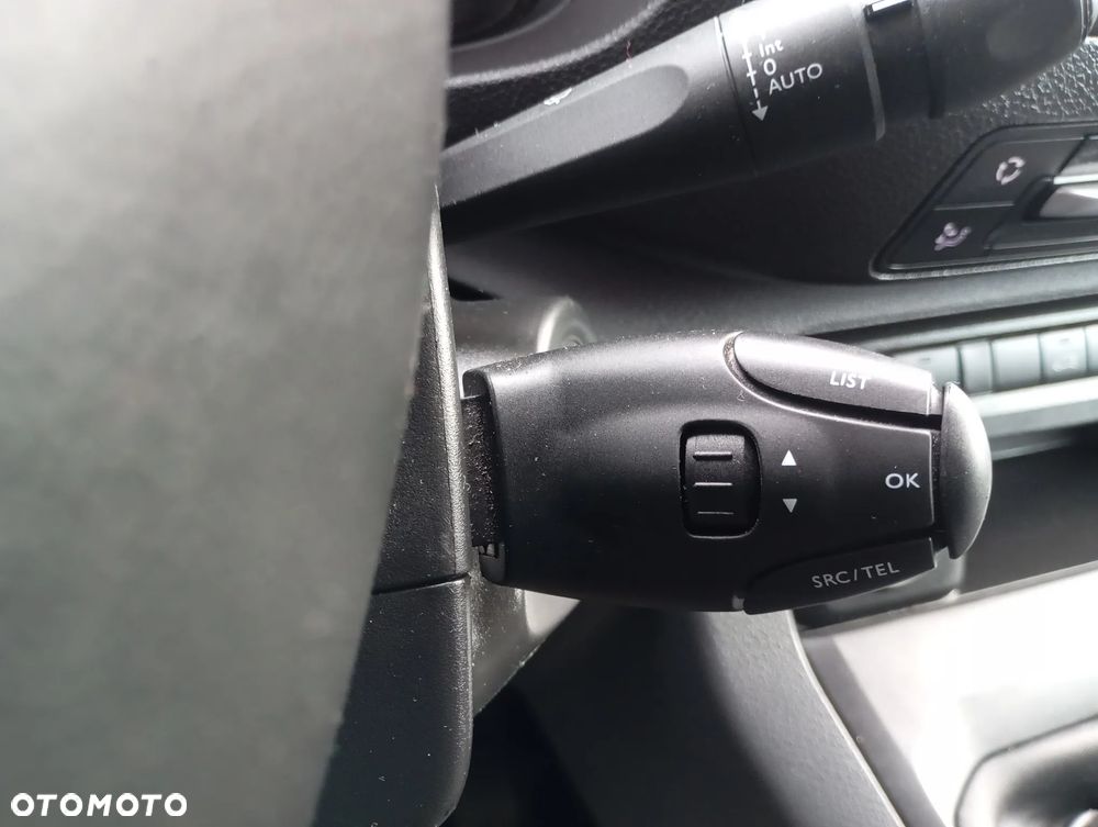 Opel vivaro - 20