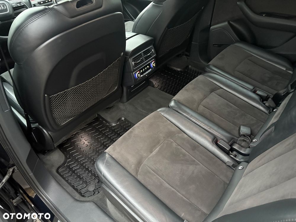 Audi Q7 - 32