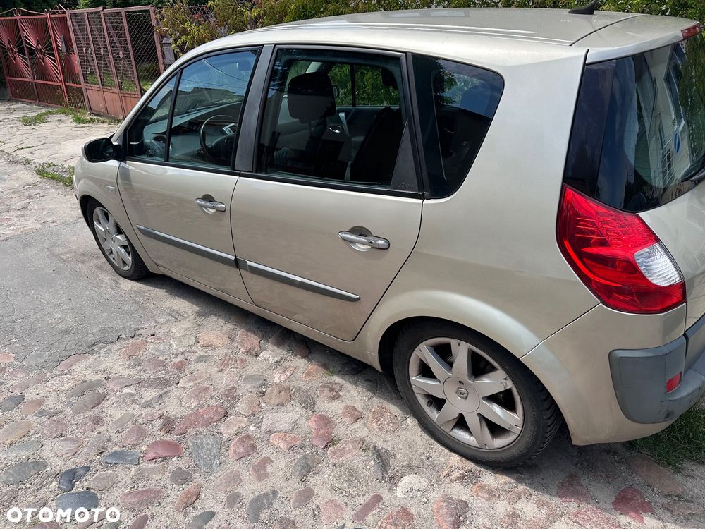 Renault Scenic - 2