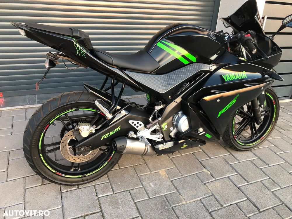 Yamaha YZF-R125 - 3