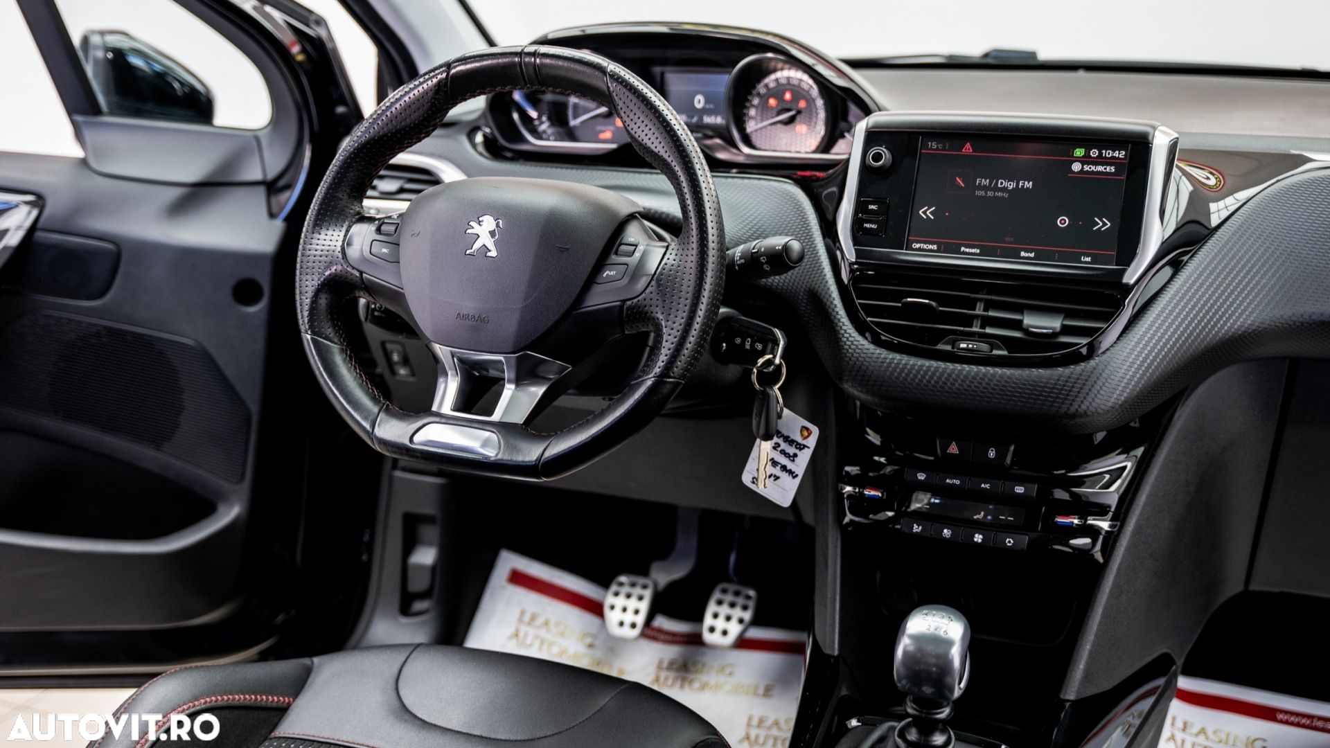 Peugeot 2008 BlueHDi FAP 120 STOP & START GT-Line Edition - 19