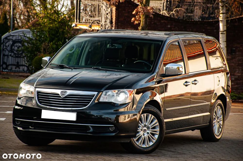 Lancia Voyager 3.6 Platinum - 7