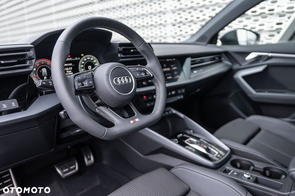 Audi A3 Sportback - 12