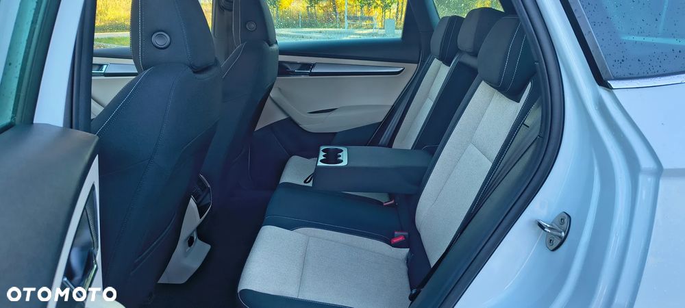 Skoda Karoq 1.6 TDI SCR 4x2 Style DSG - 15