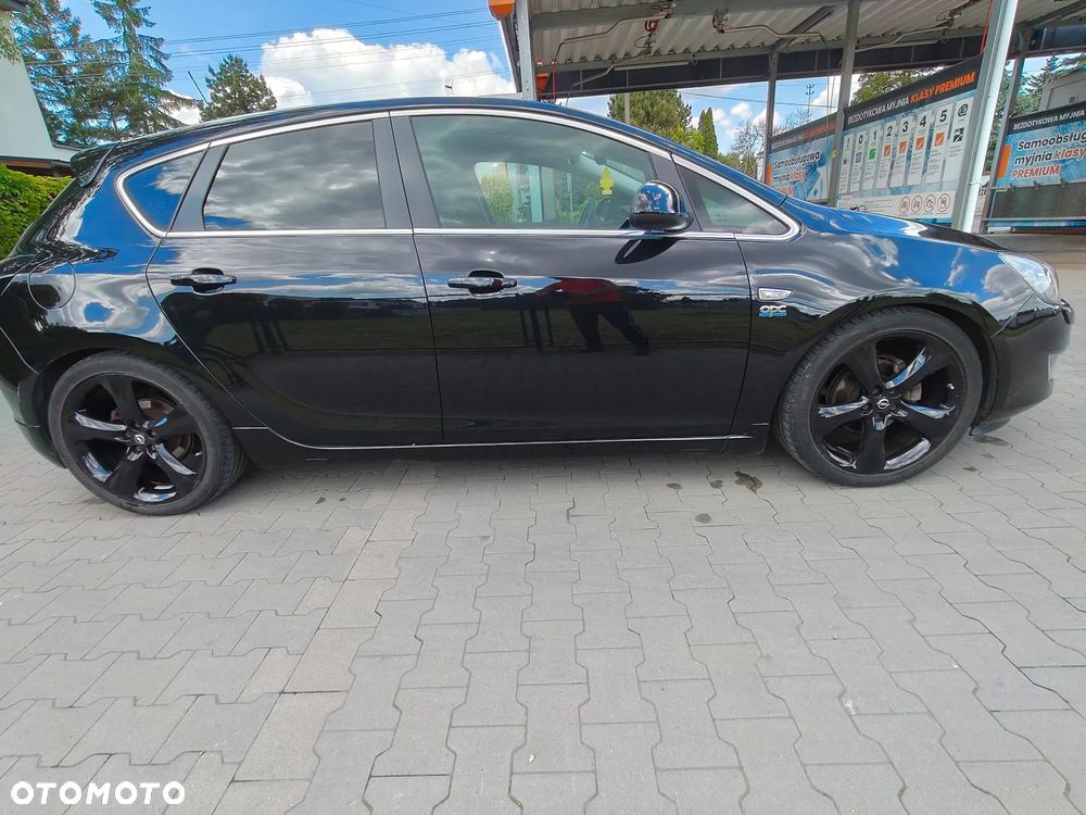 Opel Astra 1.4 Turbo Cosmo - 9